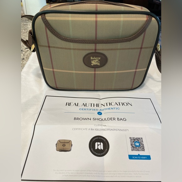 Burberry Burberrys Vintage Plaid Shoulder Bag with COA - Picture 4 of 10